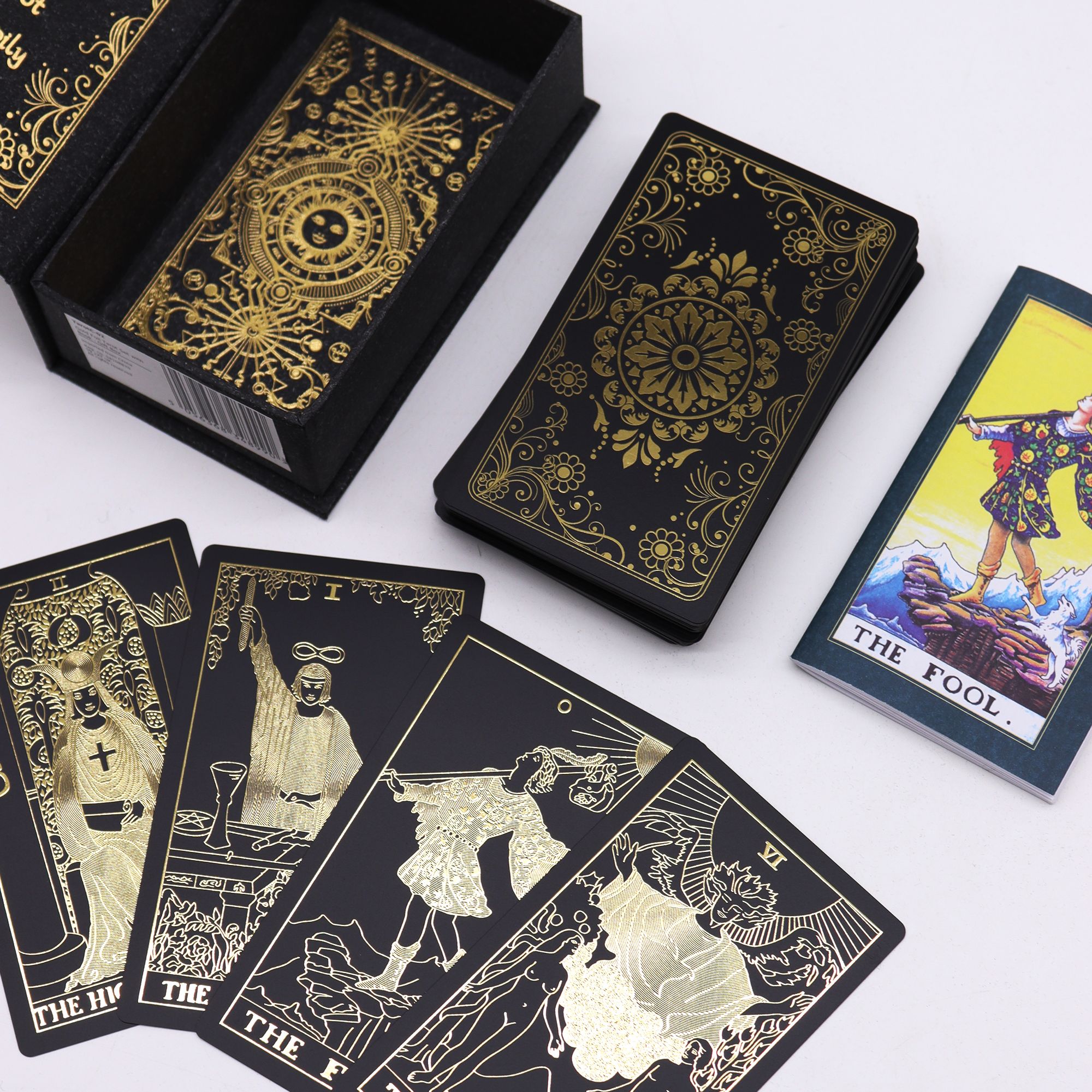 Gold Foil Tarot Set – Jeu de Tarot Doré avec Livre & Coffret Cadeau – Image 3