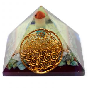Pyramide en orgonite – Fleur de vie (70 mm)