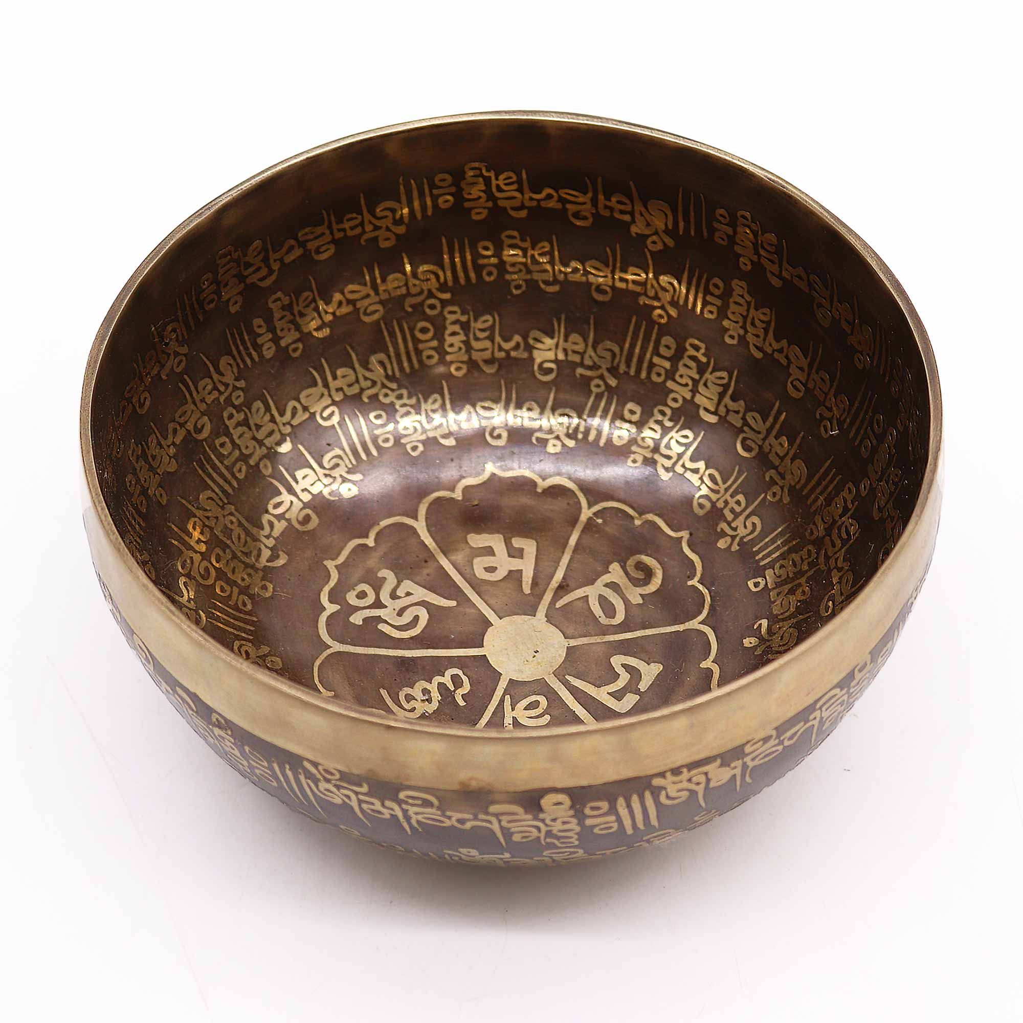 Bol chantant tibétain gravé – 16 cm – Mantra sacré – Image 2