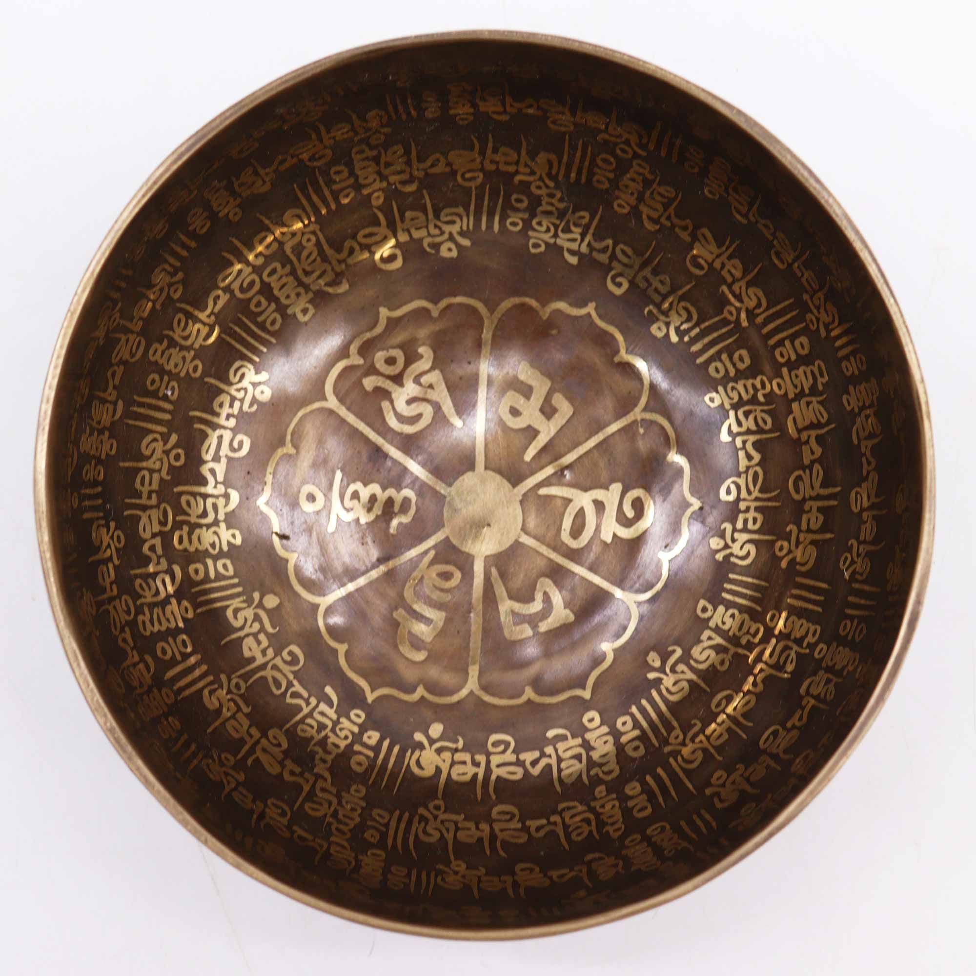 Bol chantant tibétain gravé – 16 cm – Mantra sacré – Image 3