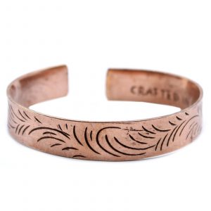Bracelet tibétain large en cuivre gravé motifs tribaux ajustable