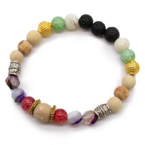 Bracelet Tri Hita Karana Love en perles naturelles multicolores avec pierres violettes et rouges