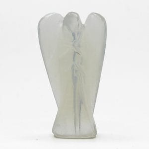 Ange gardien sculpté à la main en opalite translucide aux reflets bleutés irisés, 5 cm — Lumen Arca