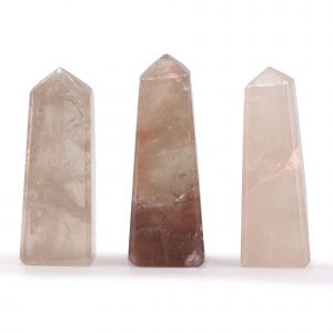 Trois pointes obélisques en quartz fumé naturel poli aux nuances translucides beige et brun — Lumen Arca