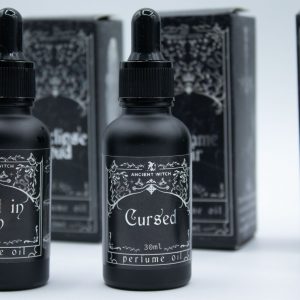 huile parfumée ésotérique maudite flacon noir parfum mystique épicé rituel spirituel