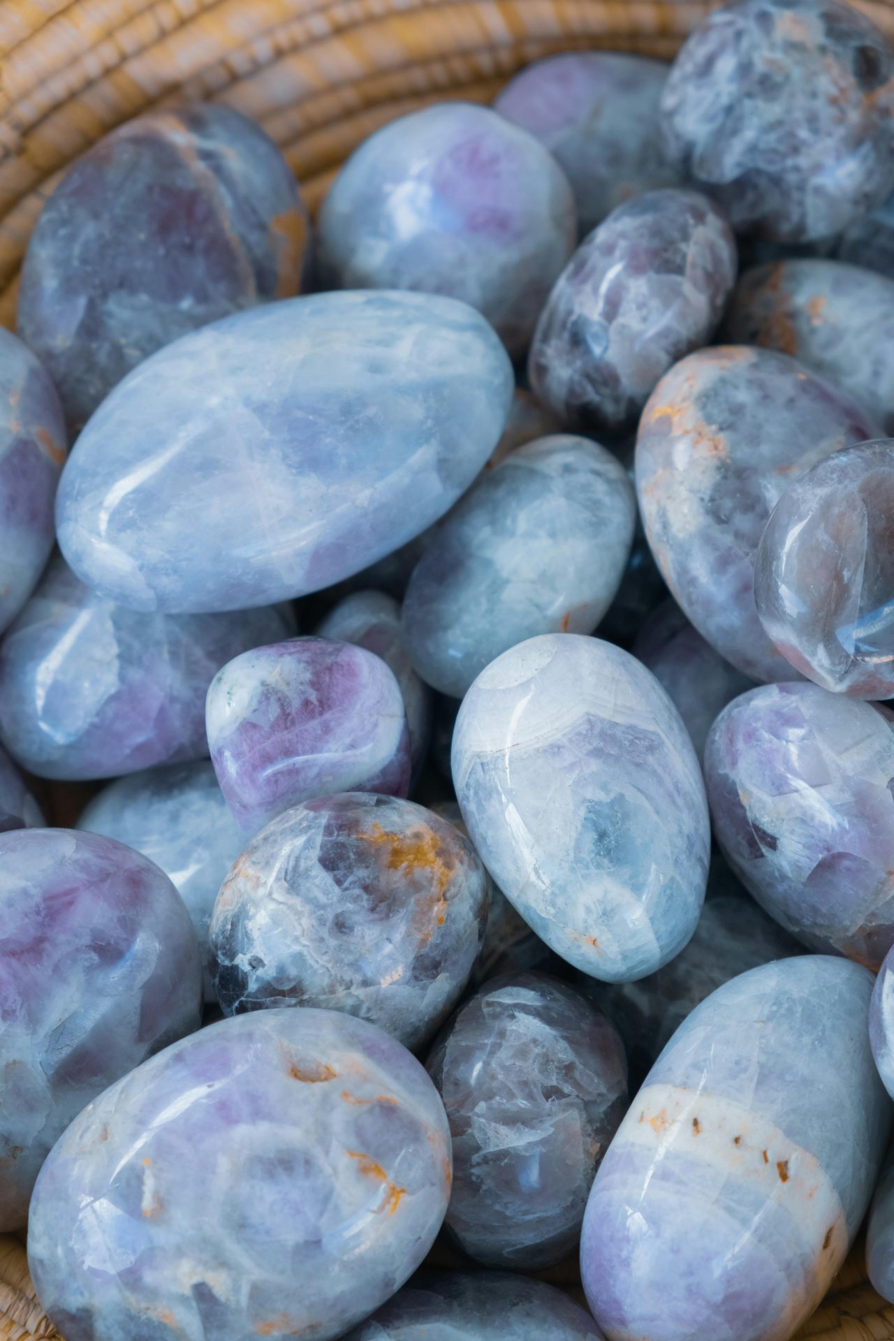 Pierre de lune adularescence intuition féminin