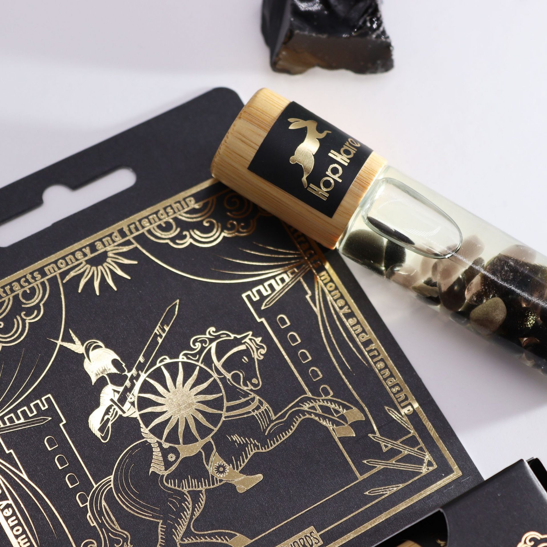 Roll-On Tarot Le Chevalier d’Épées à la Tourmaline Noire – Protection & Force Mentale – Image 2