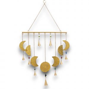 Grand carillon indien phases de la lune en laiton doré avec perles de verre colorées et cloches, 43 × 40 cm — Lumen Arca