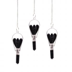 Pendule ange en agate noire naturelle avec anneau argenté et pointe facettée pour radiesthésie et méditation
