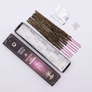 Boîte d’encens rose Crystal Scents avec 10 bâtonnets parfumés, éclats de quartz rose et étui ésotérique rose décoratif