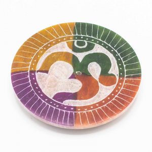 Porte-encens en stéatite naturelle 8 cm gravé du symbole Om, vue de face