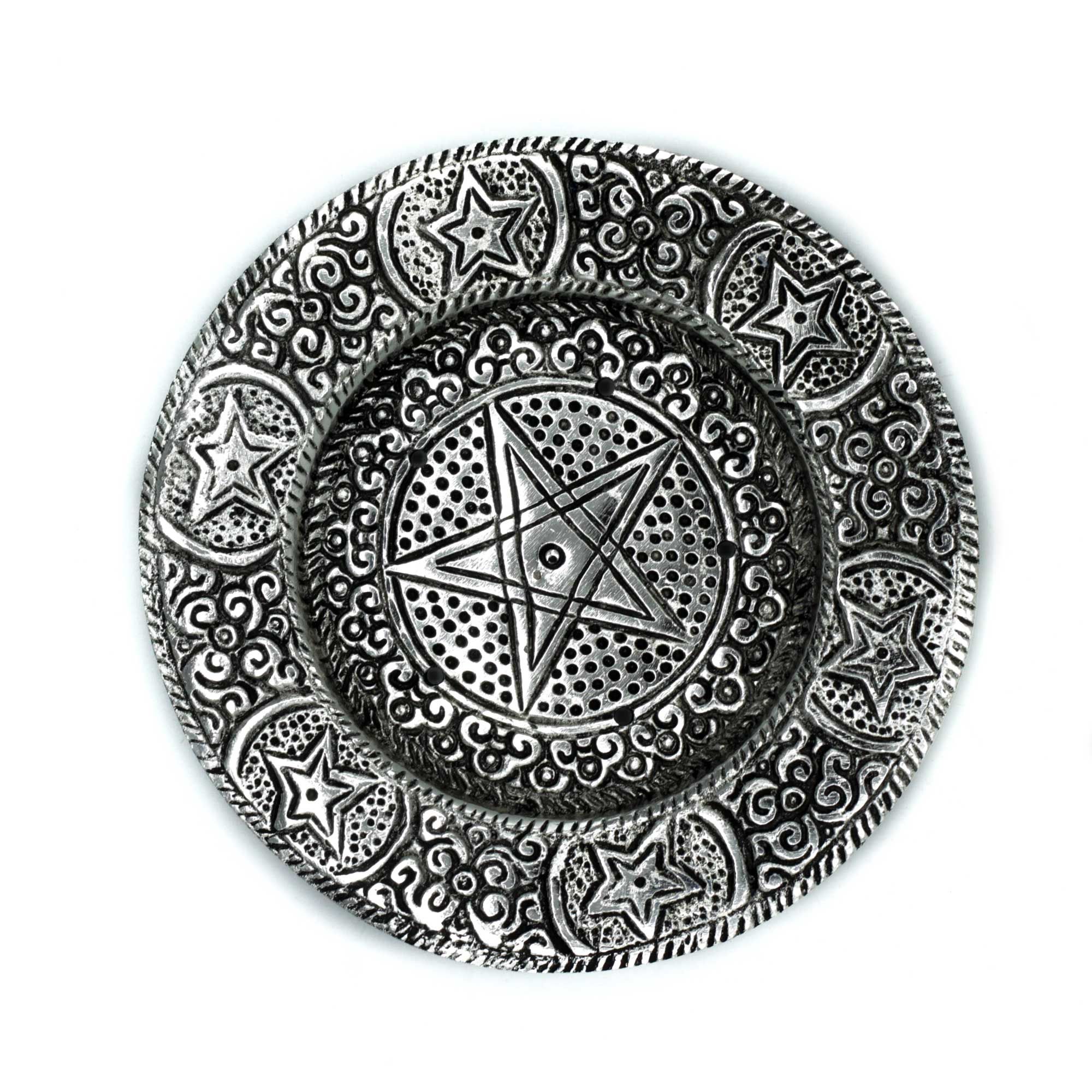 Porte-encens en aluminium 11,5 cm au motif pentagone ajouré, vue de face