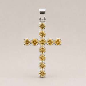 Pendentif crucifix en citrine jaune doré sur monture plaquée argent avec chaîne de 45 cm