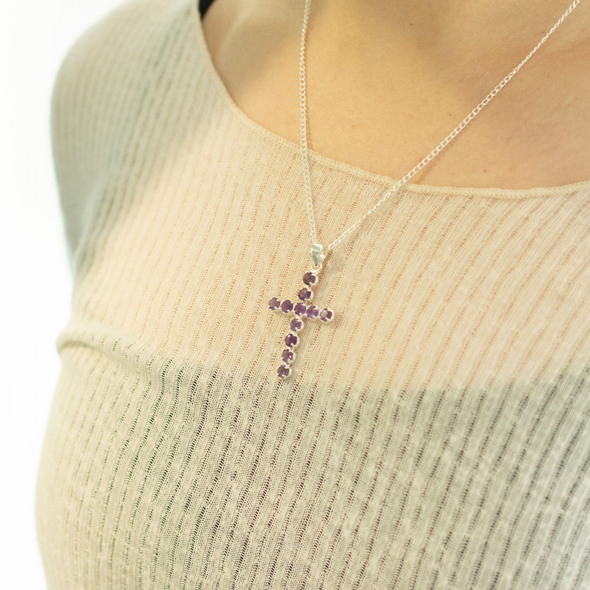Pendentif Crucifix en Améthyste Plaqué Argent – Collier Dévotionnel Indien avec Chaîne 45 cm – Image 6