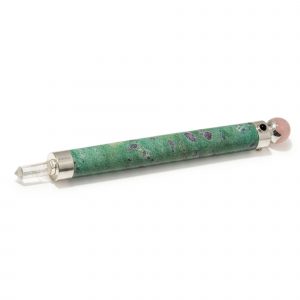 Baguette Cœur Verdoyant en fuchsite rubis avec boule de quartz rose, 23 cm – Lumen Arca